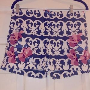Ann Taylor LOFT gray pink floral brocade print shorts Size 0
